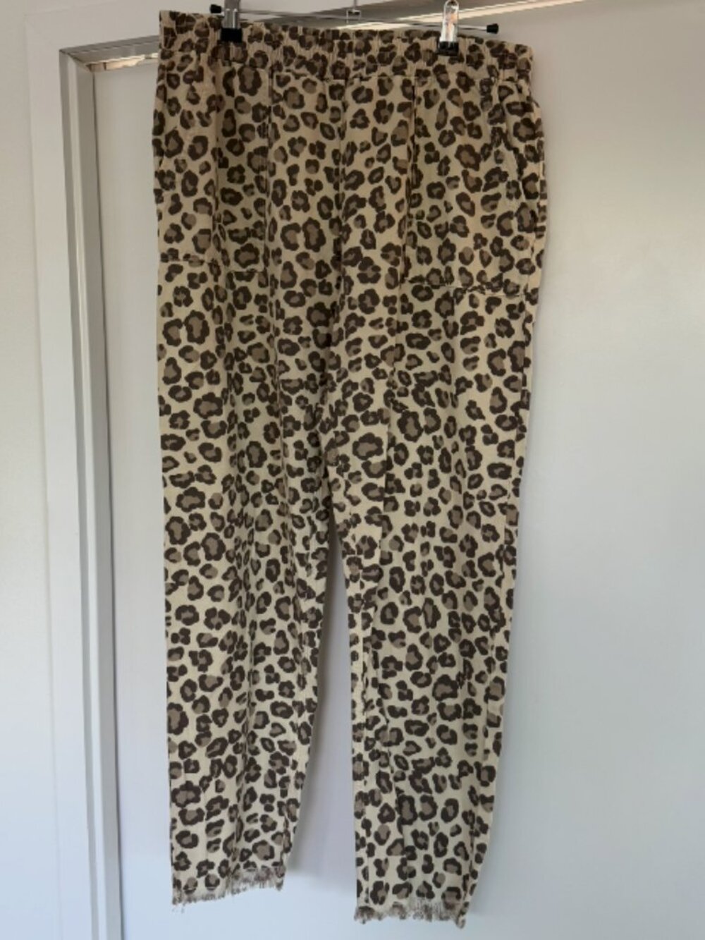 Monrow Leopard Pants Large